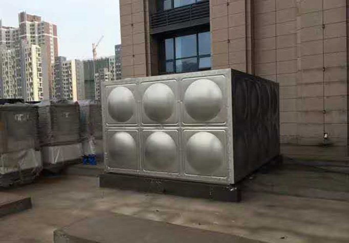 保温水箱